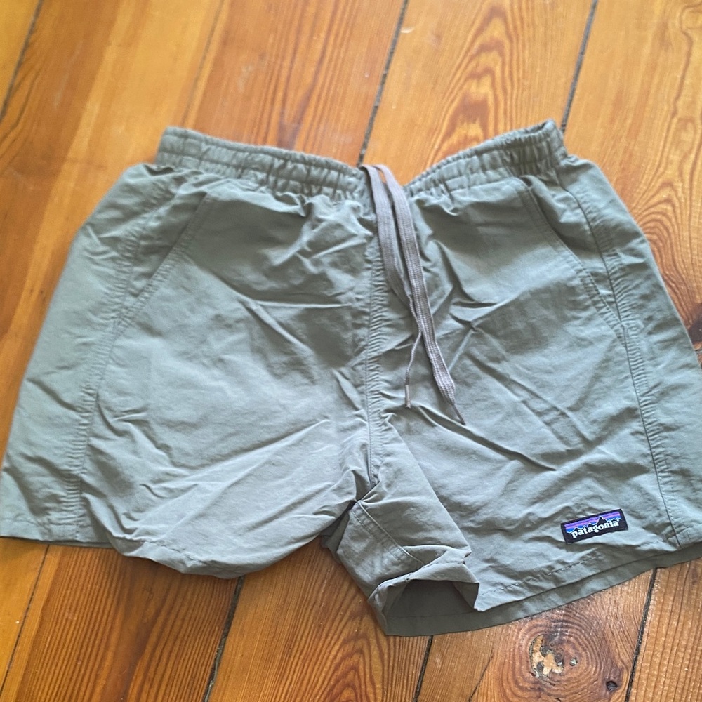 Patagonia Women's Gray Shorts (new)